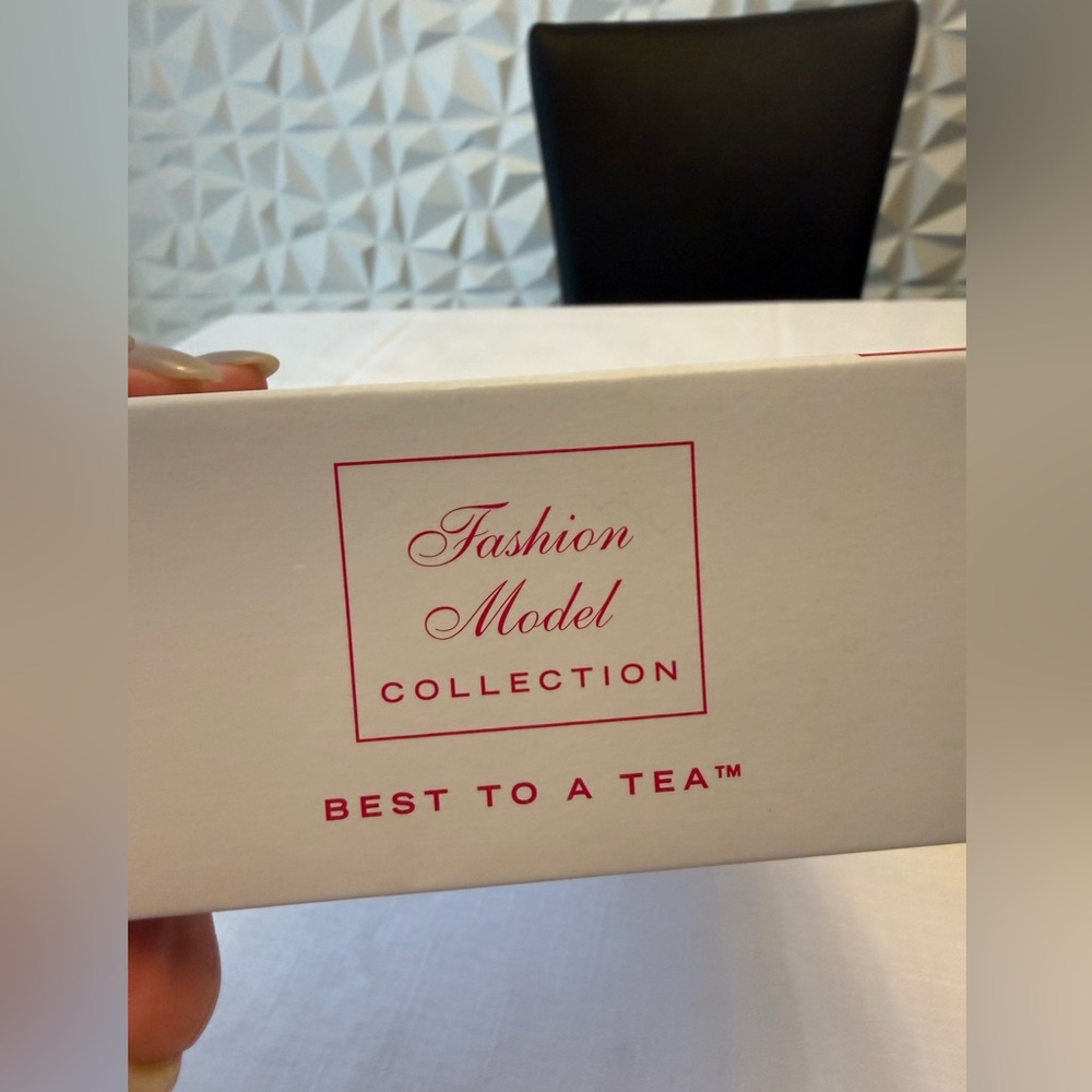 Mattel Barbie Best To A Tea Certificate - Picture 5 of 6